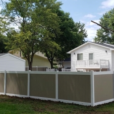 Top 5 Benefits of a Privacy Fence by: Derkson Fencing Company 